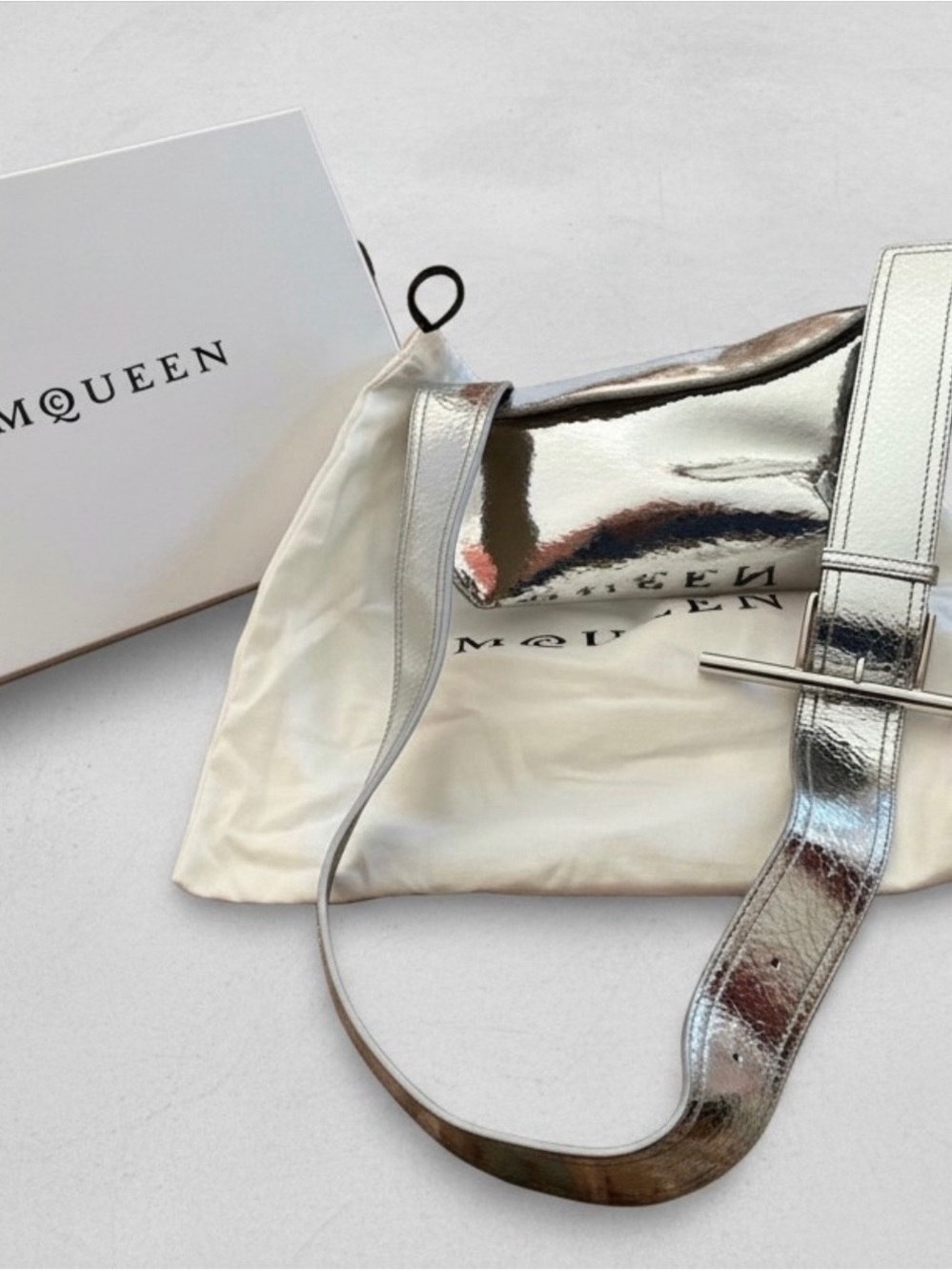 Alexander McQueen Silver Crossbody Bag - Picture 5 of 6
